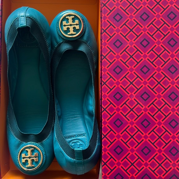 Tory Burch Caroline Blue Teal - Picture 2 of 7